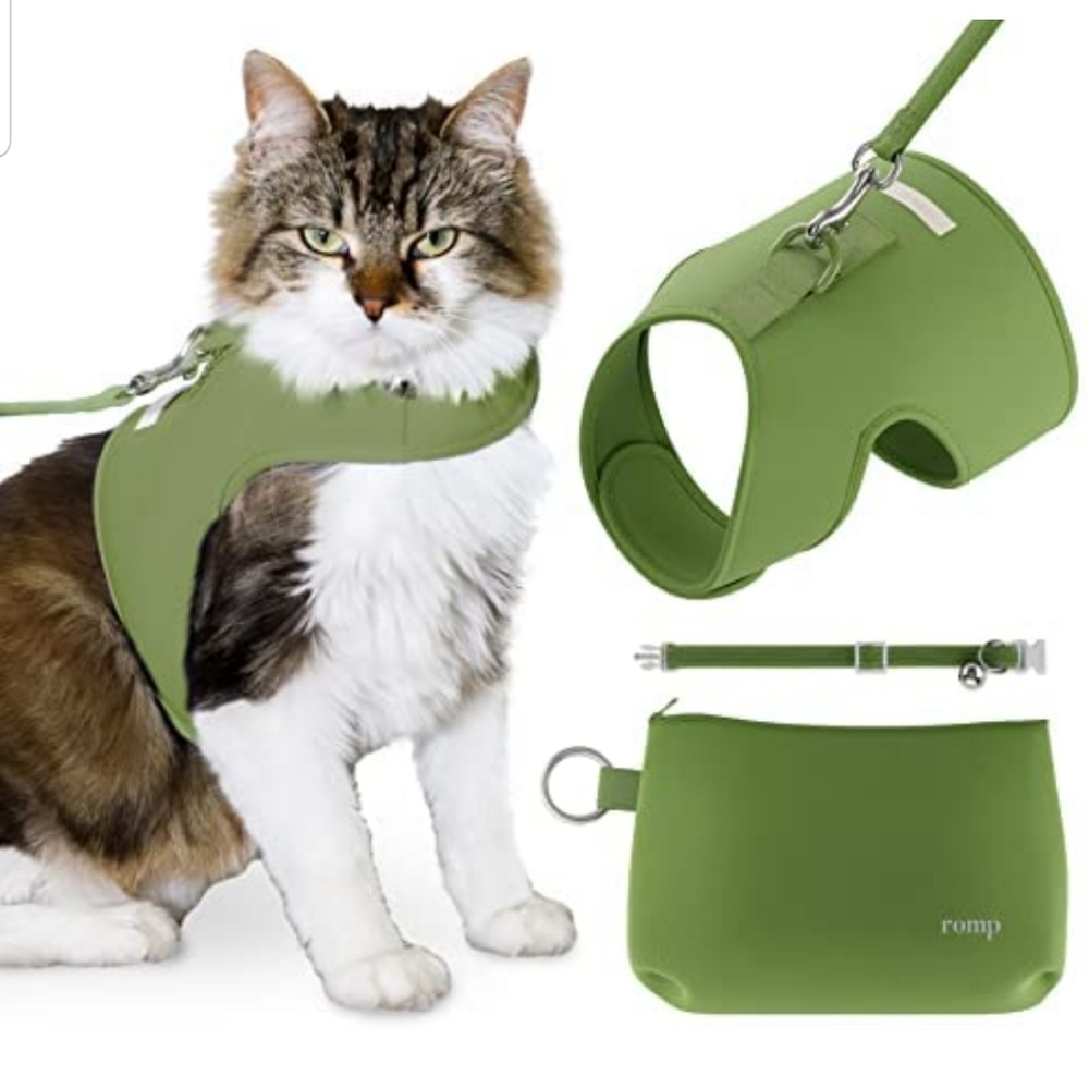 Romp Cat Harness NWOT